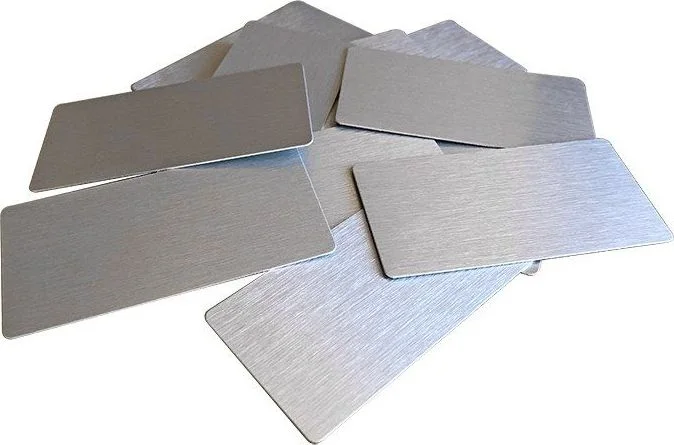 MYK16 Ekonomik Metal Yaka İsimliği